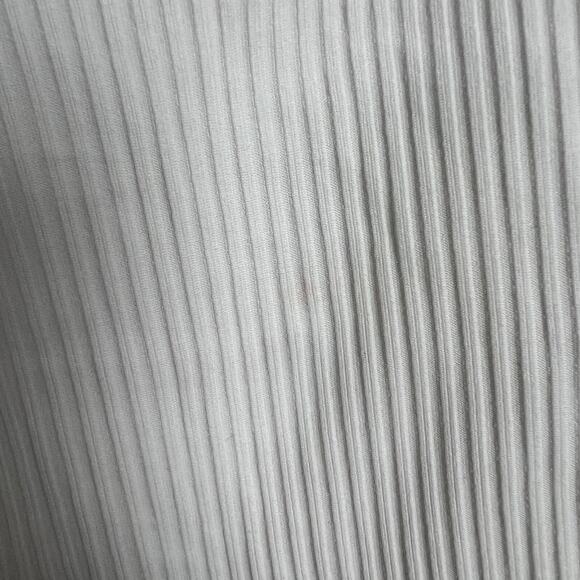 Andie Swim Women's Size Large One Piece White Ribbed Low Back Swimsuit V-Neck - Picture 8 of 8